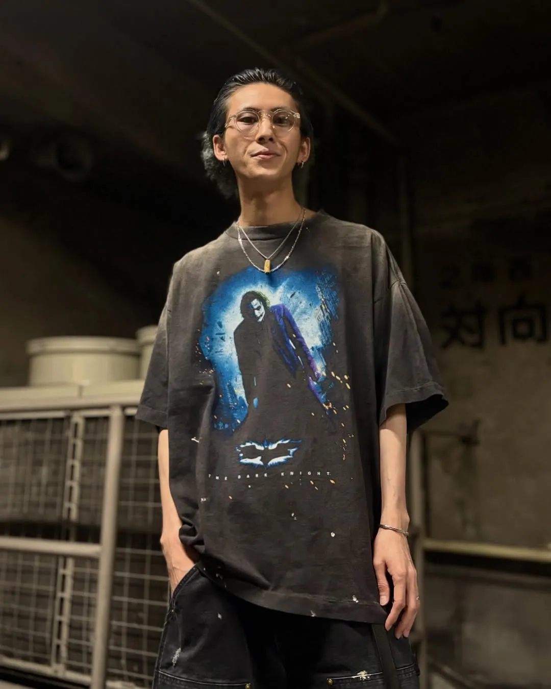⚠️This season’s most important Batman-Joker IP collaboration SAINT Mxxxxxx × The Dark Knight BTM_SS TEE /DARKNIGHT/BLK Dark Knight co-branded Joker Dark Knight TEE Washed black S-XL Top-notch printing technology Vector-level replica of the original details Asut ready-made garment dyeing Ma Liu fading Re-washing to make the old Authentic proofing Custom-woven correct main mark Washing mark The difference is shown in the picture and made.